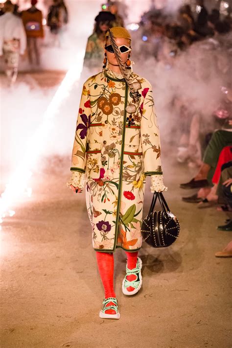 new gucci cruise belt 2019|Cruise 2019: the Women's and Men's runway looks..